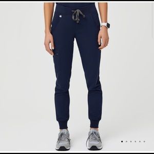 Figs Zamora Petite Jogger Scrub Pants